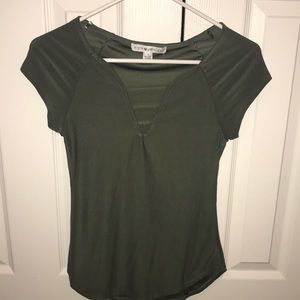 Cute v neck top